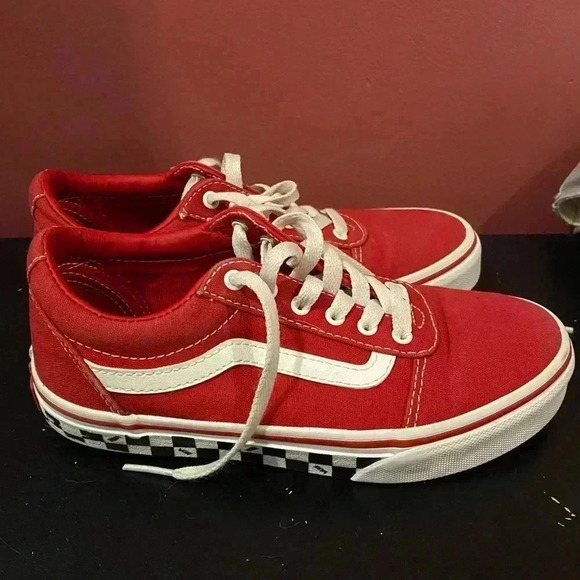 Vans Boy Red Shoes - Picture 4 of 8
